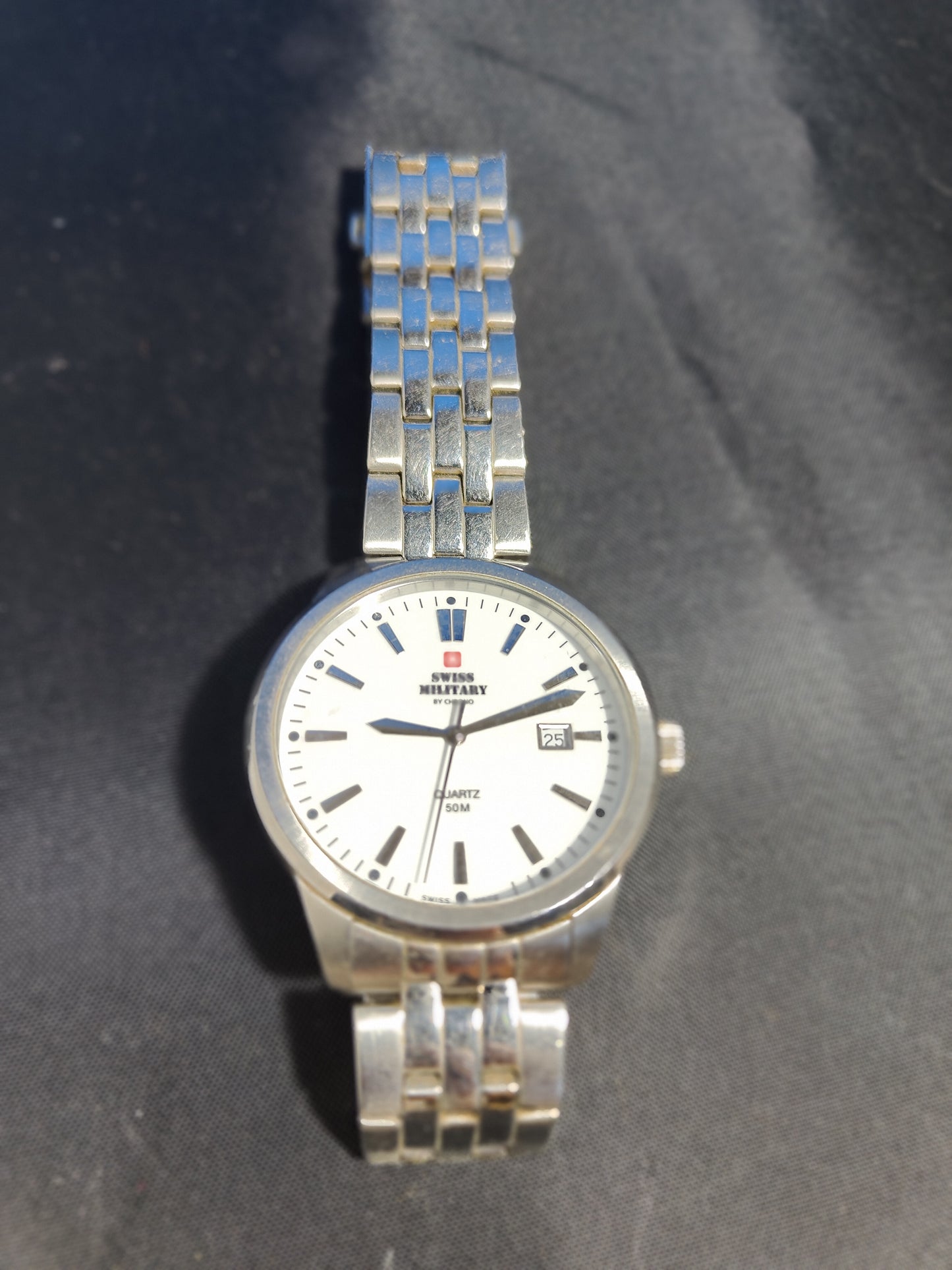 Swiss lady kello