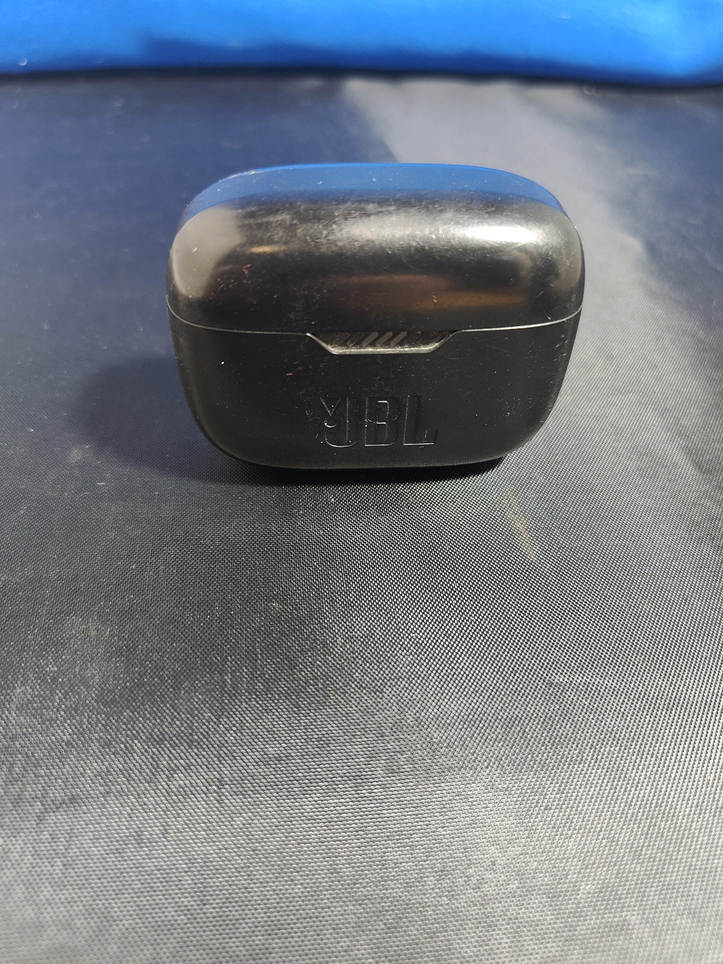 JBL kuulokkeet