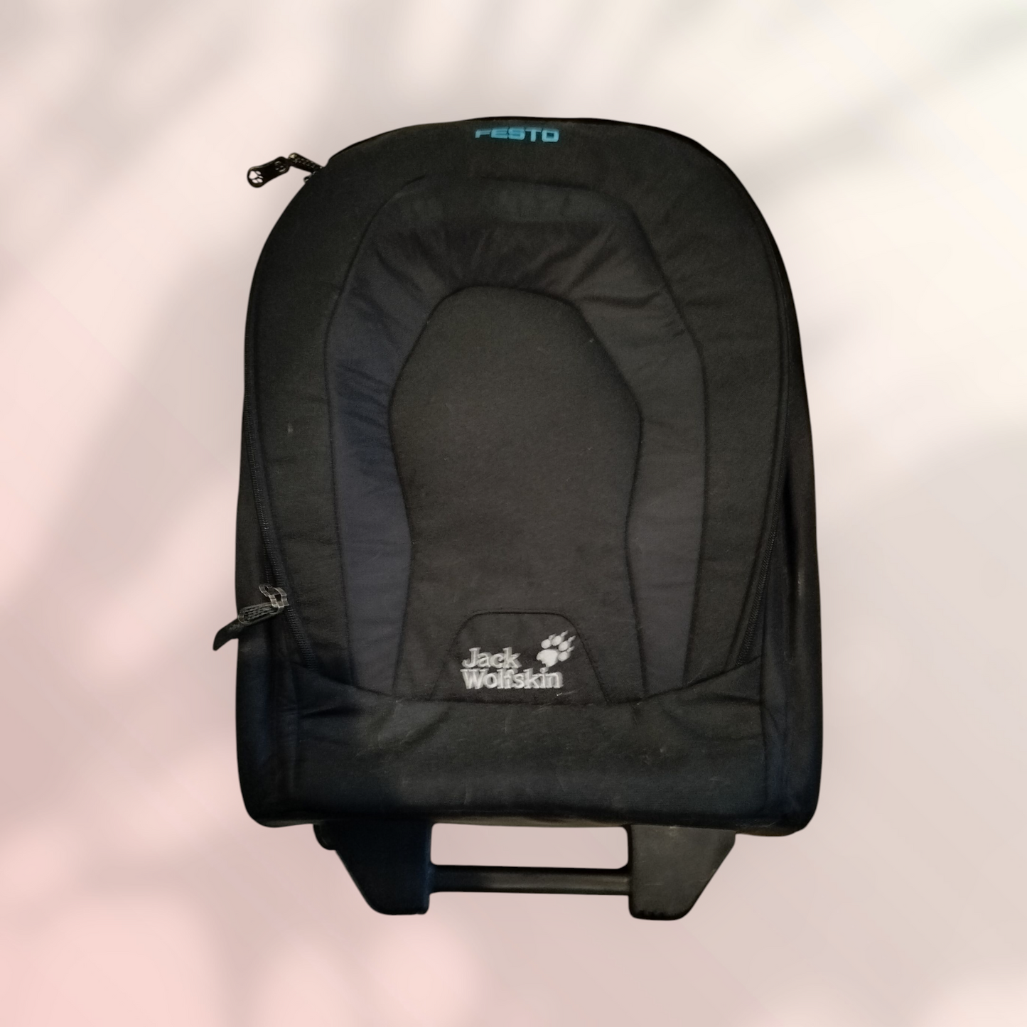 Cabin laukku. Uusi. Jack wolfskin